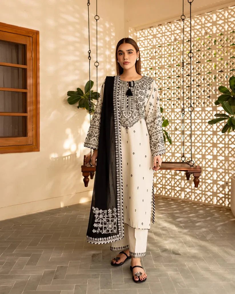 AAINA EMBROIDED 3 PC - Noor - e - Ujala