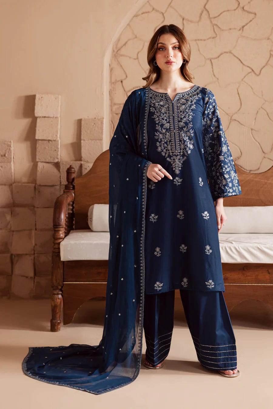 Sapphire Embroided 3 pc - Noor - e - Ujala